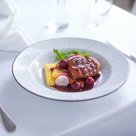 Hotel Bonne Chance Restaurant And 3*