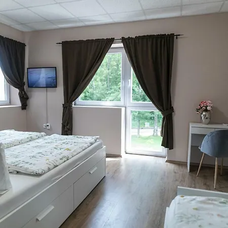 Bonne Chance Restaurant And 3* Bázakerettye