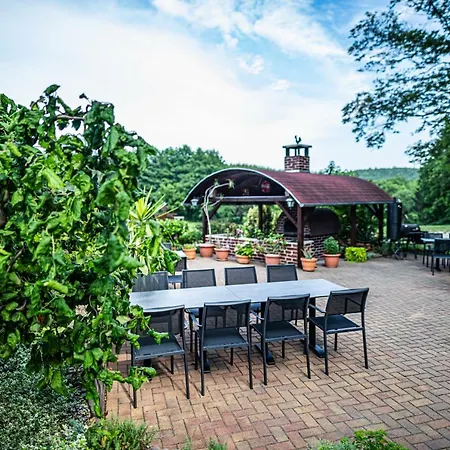 Hotel Bonne Chance Restaurant And