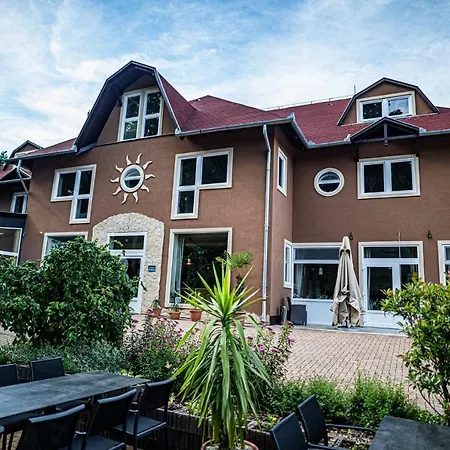 Bonne Chance Restaurant And